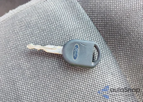 2002 Ford Ranger Edge/Xlt из США, поврежденный, VIN 1FTZR45U82TA32695